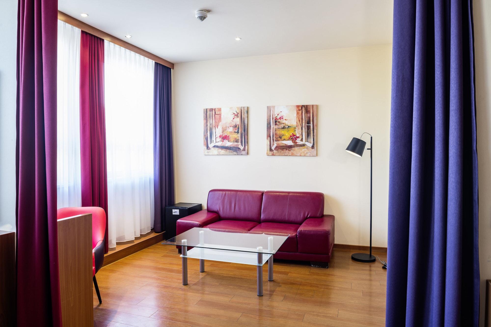 Star G Schwabing Hotel 3*